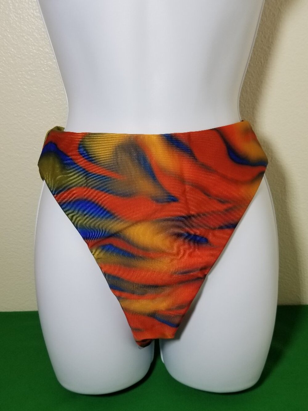 Asos Design High Leg Brazilian Bikini Bottom Sizeâ 4 Cheeky Swimwear Sexy NWT